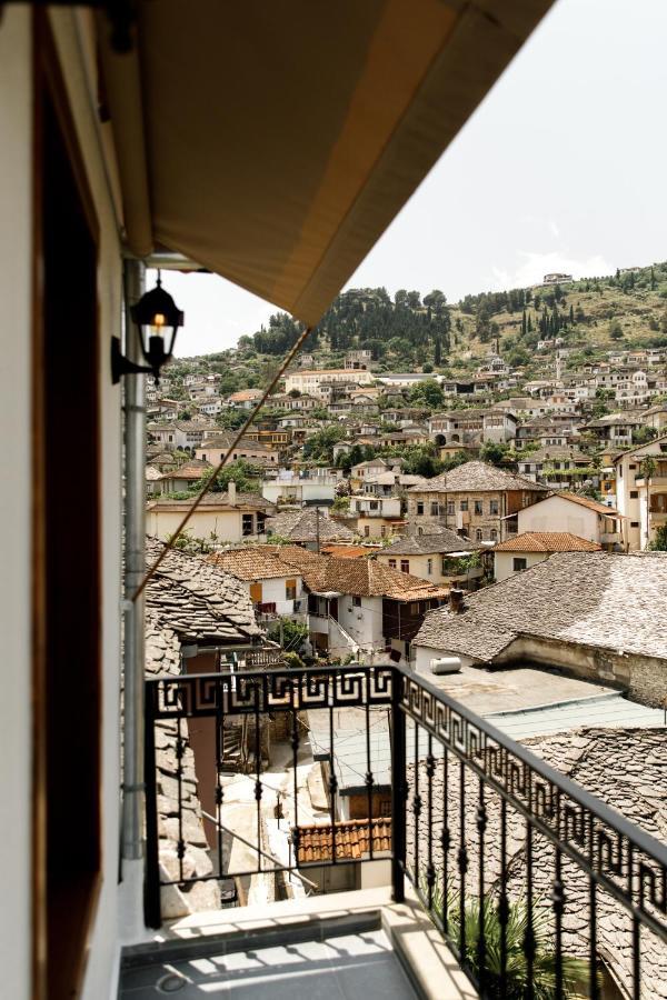 Hotel Sarajet 1821 Gjirokastër 外观 照片