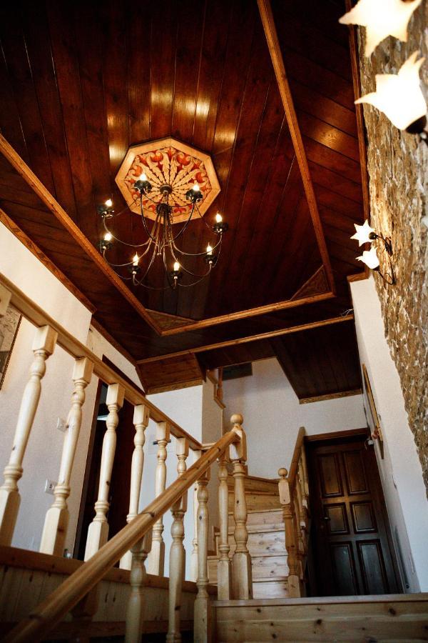 Hotel Sarajet 1821 Gjirokastër 外观 照片